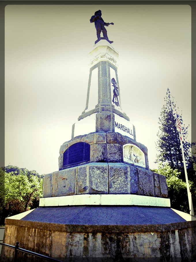 colomamarshallmonument